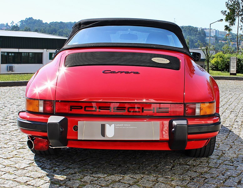 1986 Porsche 911 Carrera 3.2 Cabriolet